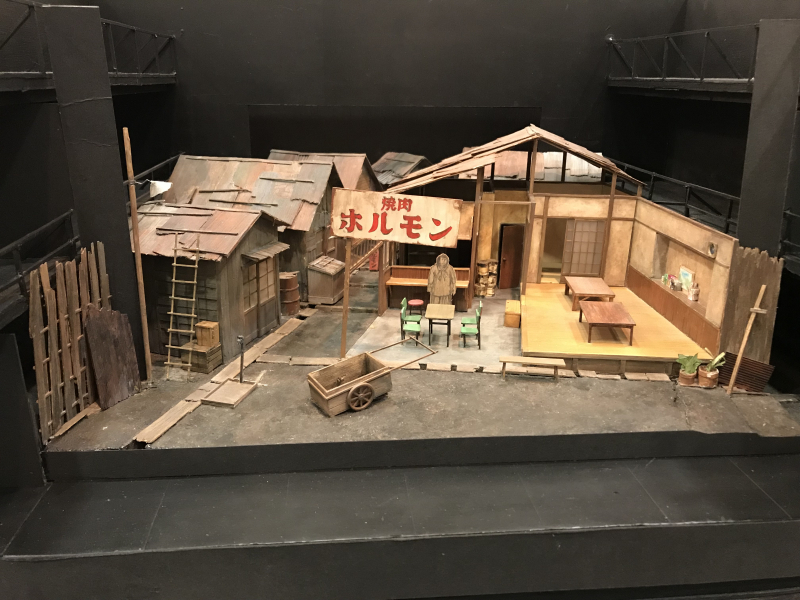 舞台の「記憶」を未来へつなぐ——『焼肉ドラゴン』舞台装置の保存と活用について